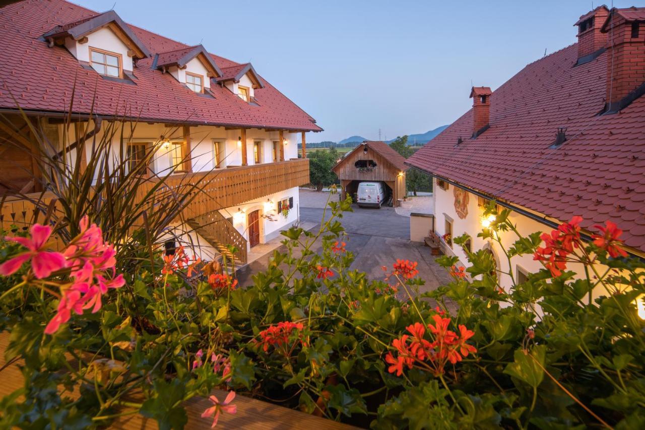 Apartments Tourist Farm Matijovc Naklo Ngoại thất bức ảnh